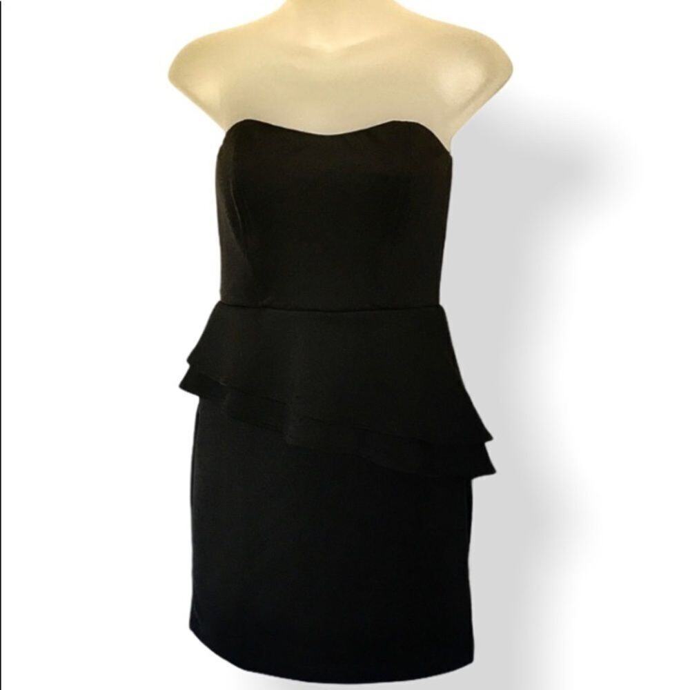 Forever 21 small black strapless dress